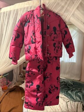 Disney x Gap Hot Pink and Black Minnie/Mickey snow Set